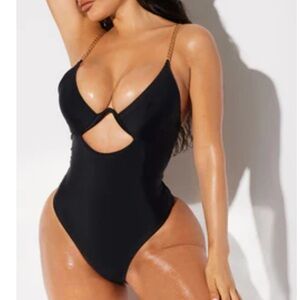 Fashion nova one piece bathing suit NEVER WORN